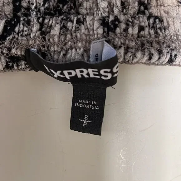 Express snakeskin print dress size small - Picture 6 of 7